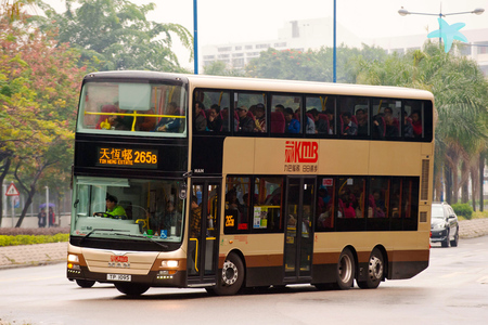 TP1095 @ 265B 由 海星 於 天城路右轉天龍路門(天龍路門)拍攝