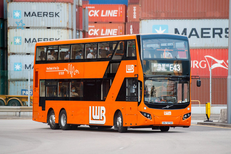 XN5750 @ E43 由 海星 於 青衣路南行迴旋處背向青沙公路入口梯(青沙公路迴旋處梯)拍攝