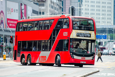 WL9657 @ 270B 由 海星 於 大南西街右轉長沙灣道梯(香港中心梯)拍攝