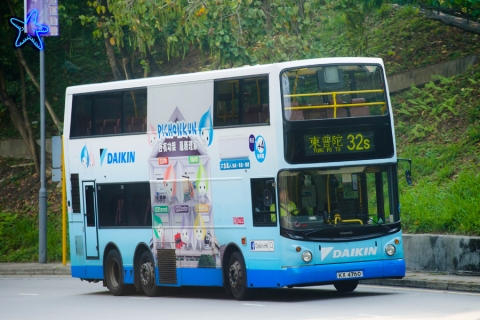 KX4760 @ 32S 由 海星 於 二陂圳路北行近燈柱FA5907梯(老圍村梯)拍攝