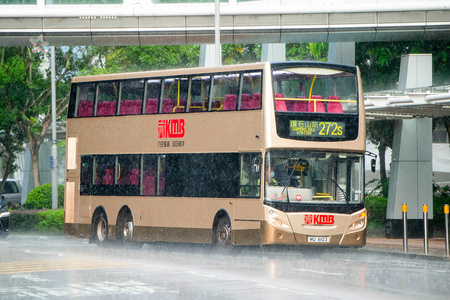 MU6103 @ 272S 由 海星 於 科技大道西面向香港科學園總站梯(香港科學園總站梯)拍攝