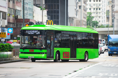 XZ8597 @ 1A 由 海星 於 太子道西左轉彌敦道背向聯合廣場門(聯合廣場門)拍攝