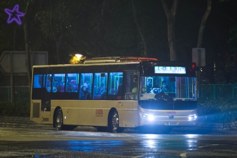 TB3420 @ 70K 由 海星 於 馬會道近北區公園北門十字路口梯(北區公園北門梯)拍攝