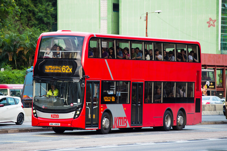 WH4416 @ 62X 由 海星 於 觀塘道面向啟德大廈門(啟業門)拍攝