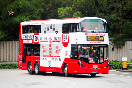 XL3342 @ 90 由 海星 於 寶順路迴旋處面向山坡梯(寶順路迴旋處山坡梯)拍攝