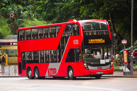 WG8584 @ 61X 由 海星 於 龍蟠街鑽石山鐵路站A1出口梯(鑽石山鐵路站A1出口梯)拍攝