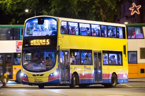 PN8018 @ 5 由 海星 於 興發街左轉歌頓道門(歌頓道門)拍攝