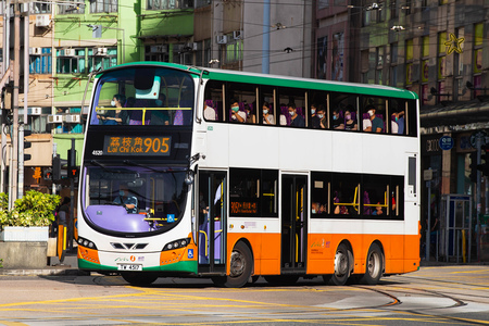 TW4517 @ 905 由 海星 於 德輔道西右轉山道逆行門(山道門)拍攝