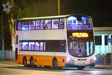 TM8143 @ 682B 由 海星 於 插桅杆街左轉小瀝源路梯(安明街梯)拍攝