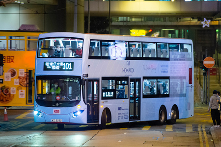 WZ5535 @ 101 由 海星 於 德輔道中左轉域多利皇后街門(域多利皇后街門)拍攝