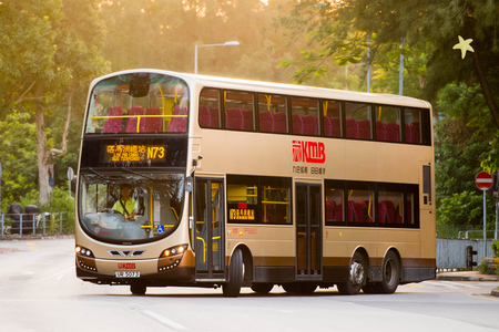 UR5073 @ N73 由 海星 於 落馬洲公共交通轉車站左轉青山公路洲頭段門(落馬洲出站門)拍攝