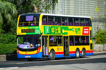 YC692 @ 950 由 海星 於 民吉街面向干諾道分區電力站門(民吉街電力站門)拍攝