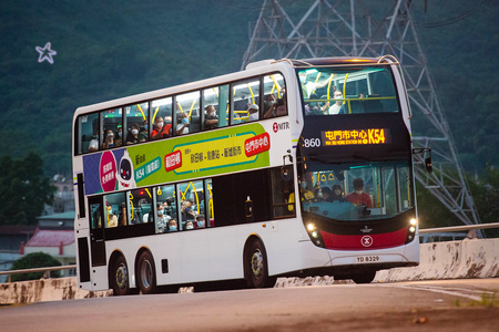 YD8329 @ K54 由 海星 於 兆康西鐵站北通道上行入站梯(兆康站北入站梯)拍攝