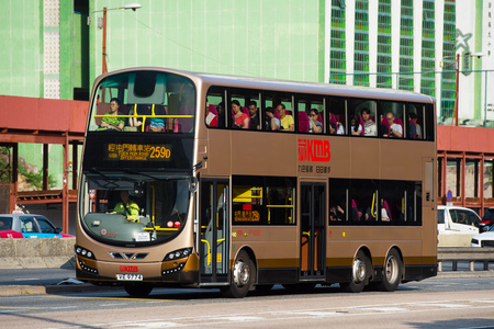 VE9774 @ 259D 由 海星 於 觀塘道面向啟德大廈門(啟業門)拍攝