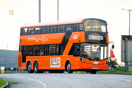 NEWBUS @ E36 由 海星 於 駿運路交匯處背向國泰飛行訓練中心梯(背向國泰飛行訓練中心梯)拍攝