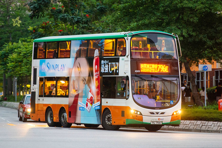 TL7116 @ 796E 由 海星 於 唐俊街南行左轉至善街梯(將軍澳循道梯)拍攝