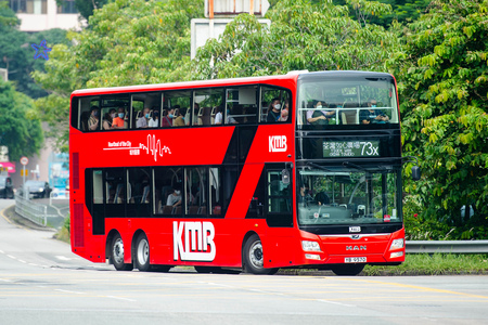 YB9570 @ 73X 由 海星 於 廣褔道左轉南運路梯(廣褔球場梯)拍攝