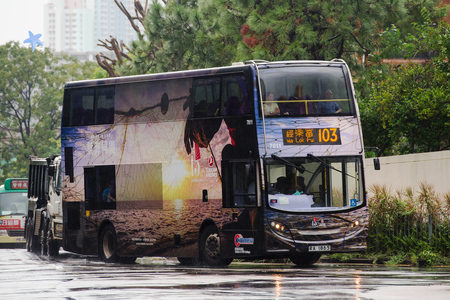 RA1865 @ 103 由 海星 於 禧福道迴旋處面向新德園梯(麗珊園梯)拍攝