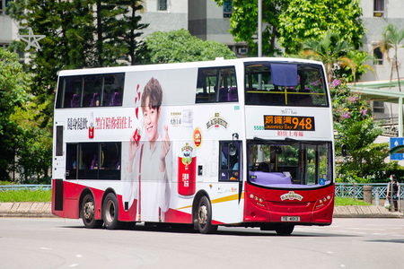 TE4013 @ 948 由 海星 於 翠怡花園迴旋處面向海悅花園梯(海悅花園梯)拍攝