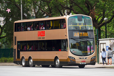 VB680 @ 680 由 海星 於 小瀝源路與寶城街交界背向沙田第一城 27 座(小瀝源遊樂場梯)拍攝