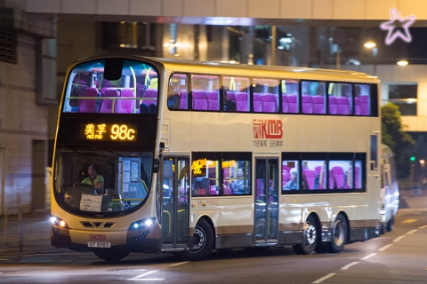 SY8985 @ 98C 由 海星 於 培成路右轉入坑口地鐵站門(坑口地鐵站門)拍攝